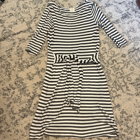 Anthropologie T.la navy striped dress with front tie Size Large - Picture 2 of 7
